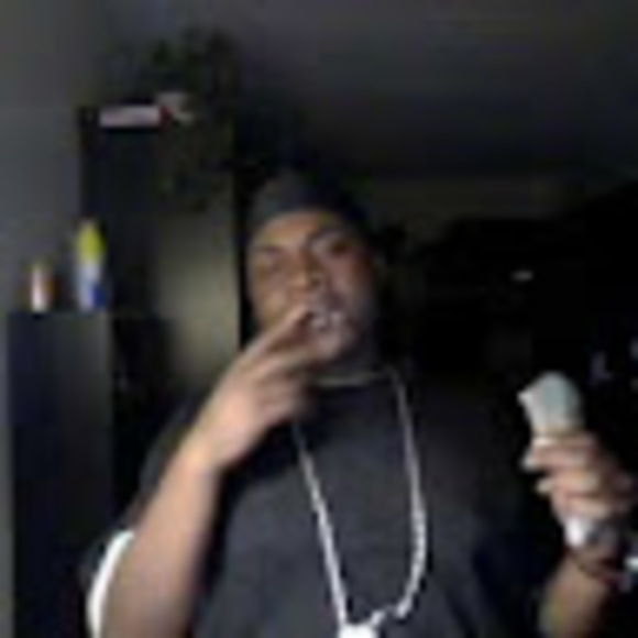 Meet your Posher, Queffa - Picture 1 of 1